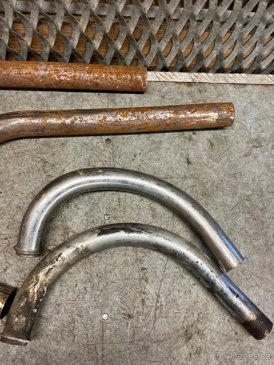 Různé kolena výfuku Jawa/ČZ - 11