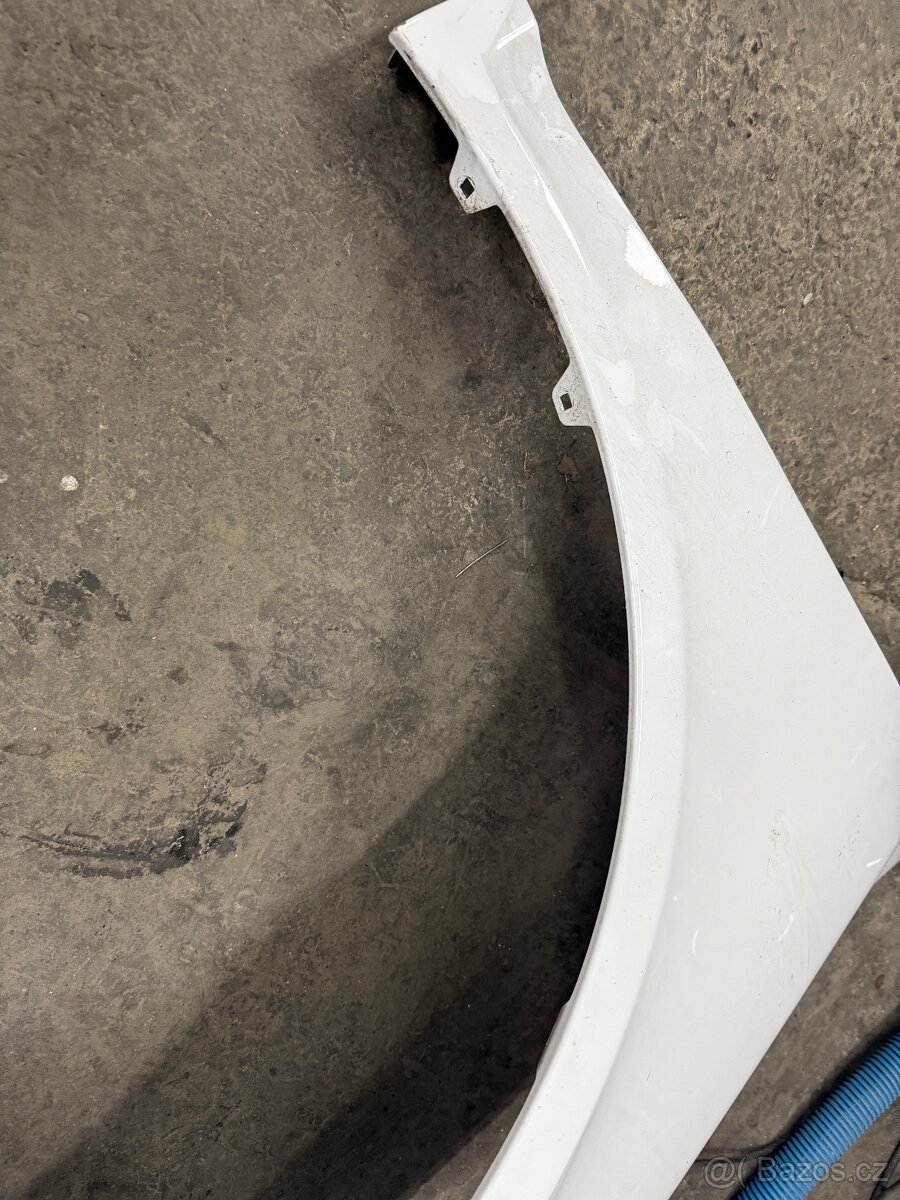 Blatniky škoda Octavia 2 facelift 1026 LF9E bílá - 11