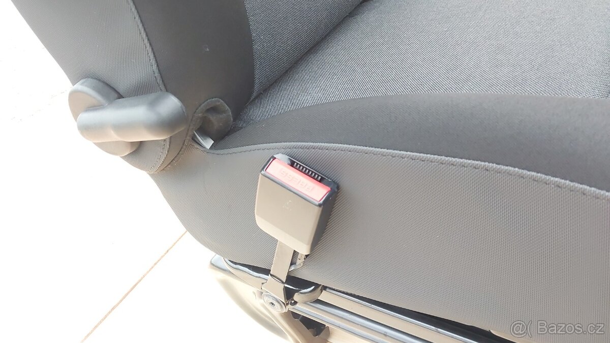 Renault Master – Sedadlo řidiče - 11