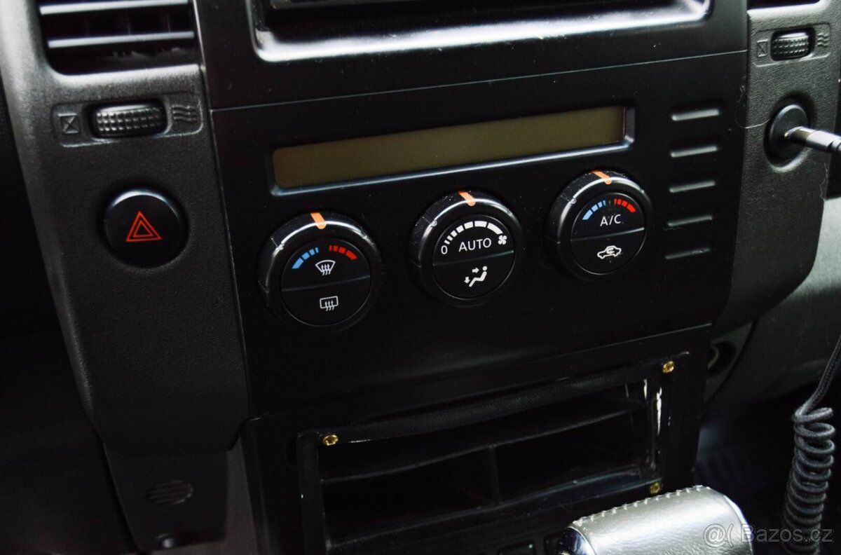 Nissan Navara DoubleCab 2.5D LE A/T - 11