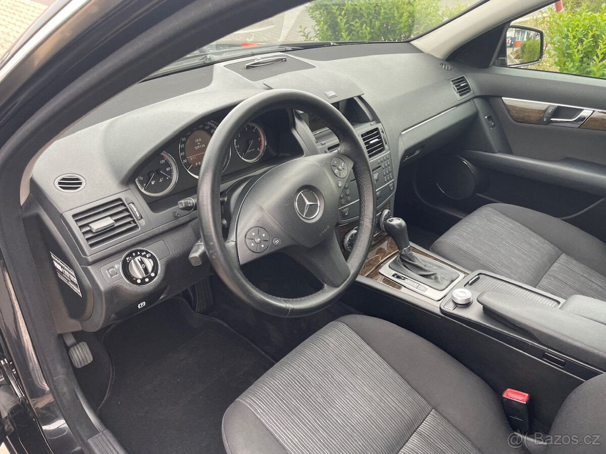 Mercedes-Benz C220 combi nová STK - 11