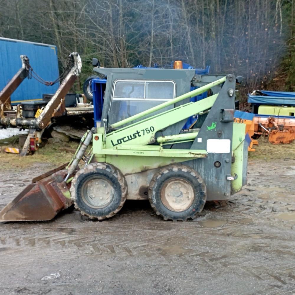 Locust 750 - 11