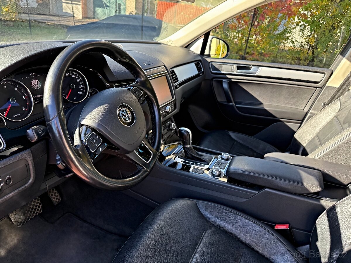 VW Touareg 3.0TDI, 193KW, 2016, panorama., tažné, nová STK - 11