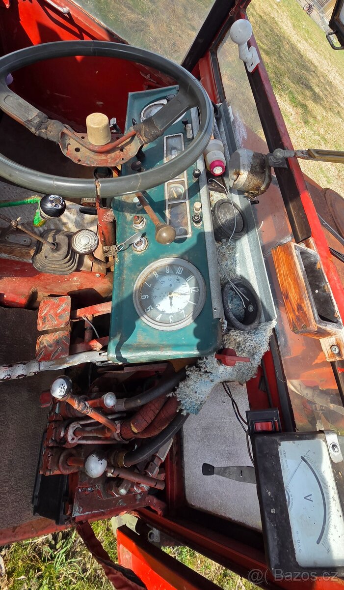 Prodám traktor domácí výroby, motor Žigul - 11