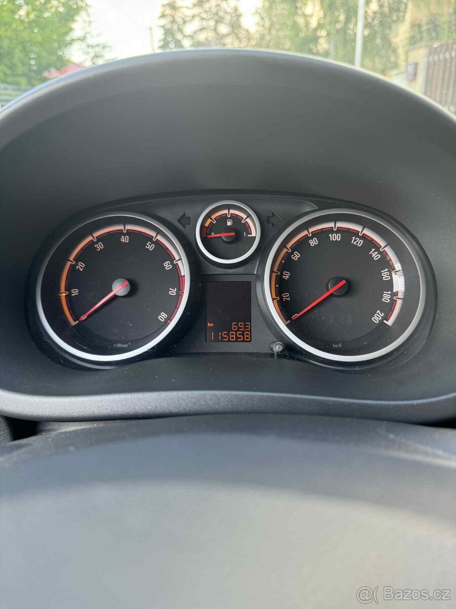 OPEL CORSA 1,4 SPORT (74 KW) - 11