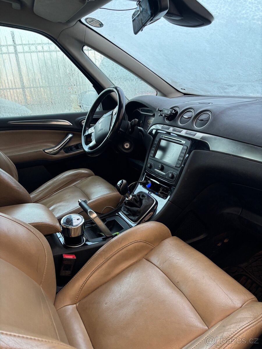 Prodám Ford Galaxy – 2.0 TDCi (103 kW), rok 2013 ,7 míst - 11