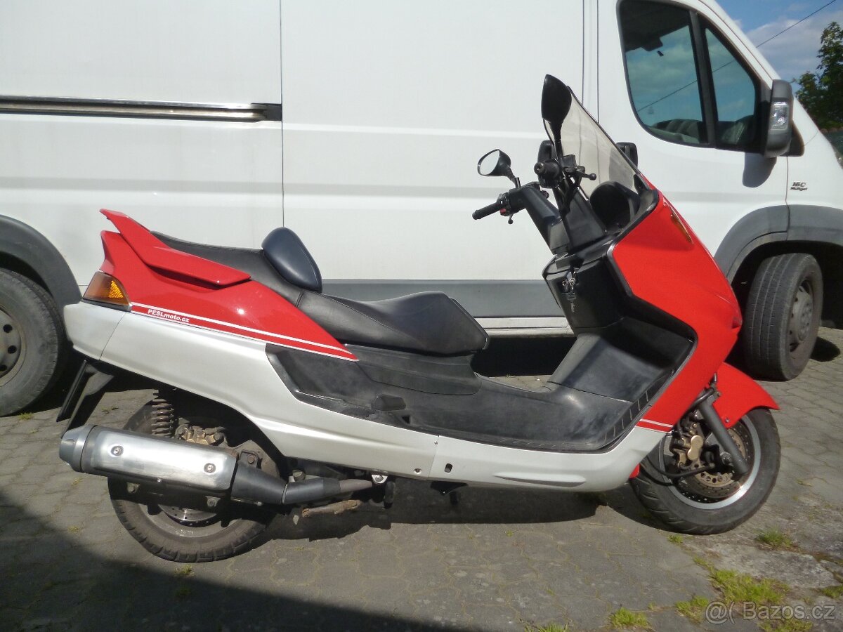 Yamaha Majesty 250 DX. Najeto 86100km. Rok 1999 - 11