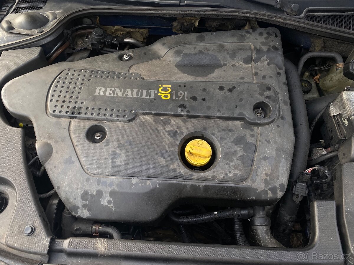 Renault Laguna2 - 11