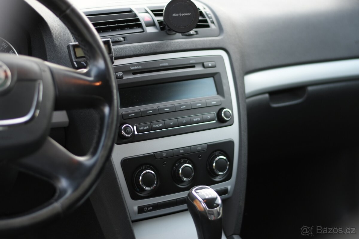 Škoda Octavia 2 facelift (2012) - 11