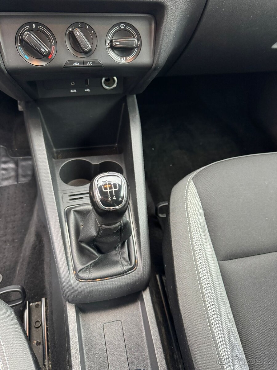 Škoda fabia 3 combi - 11