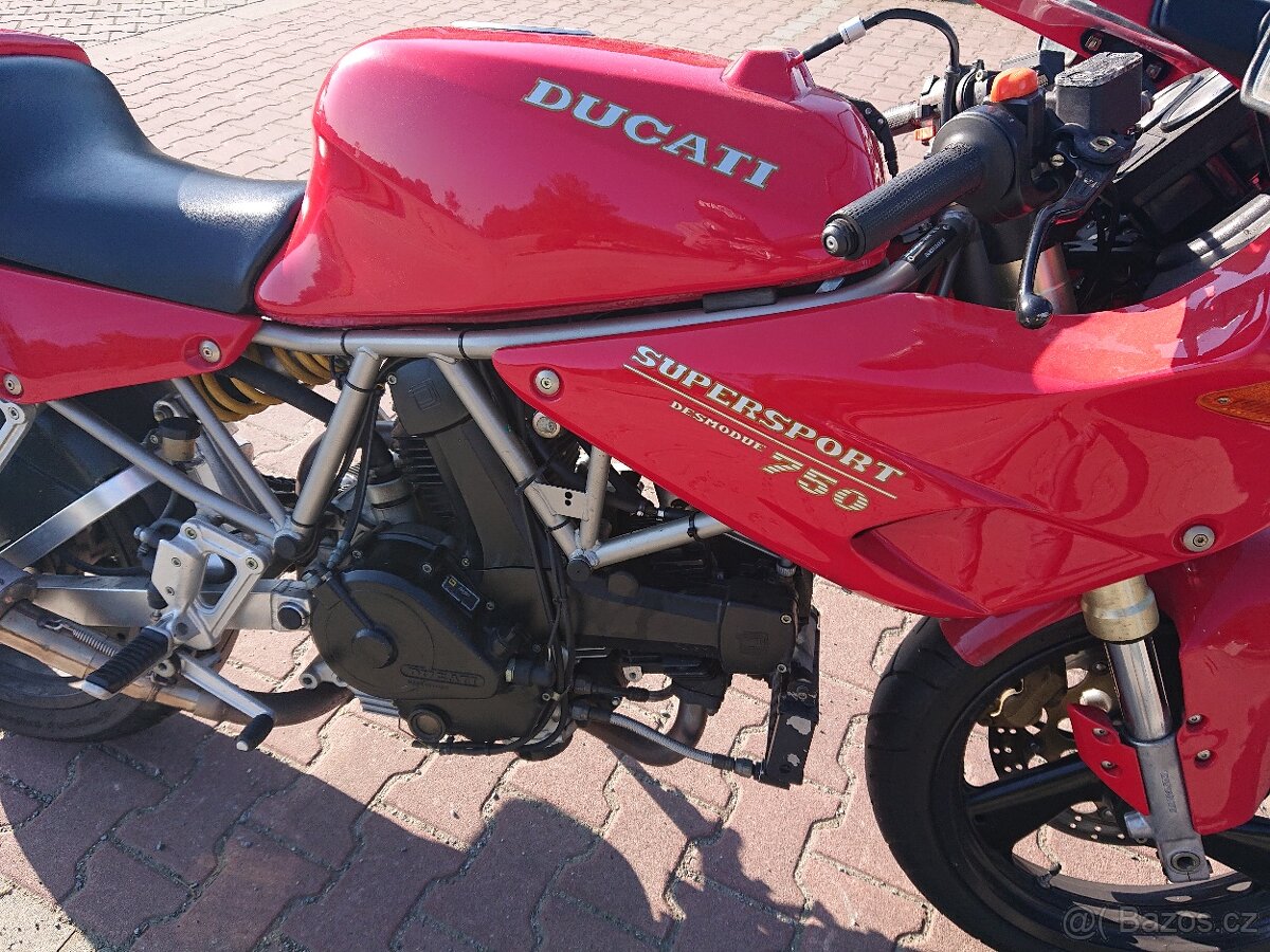 Ducati Supersport 750 1993 1. MAJ - 11