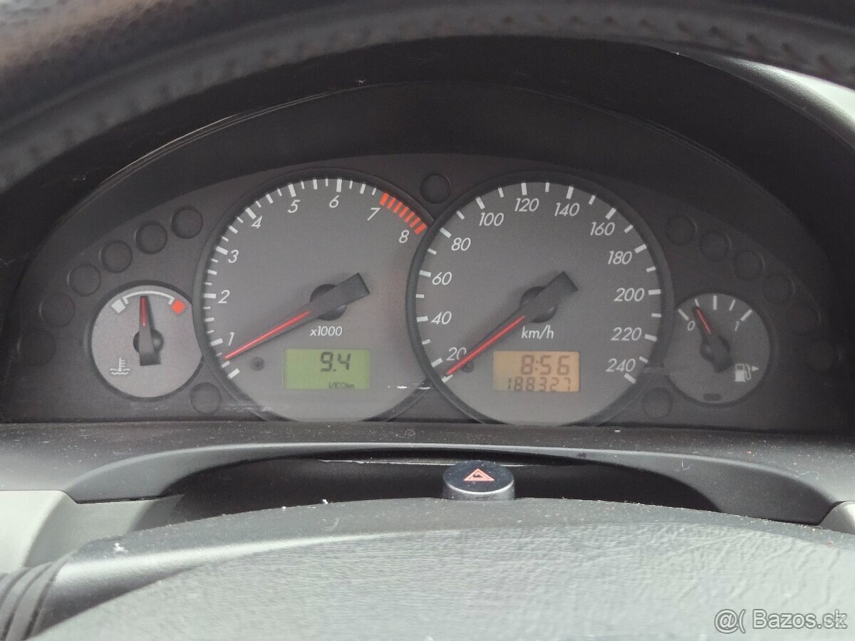 Ford Cougar 2.5 V6 - 11