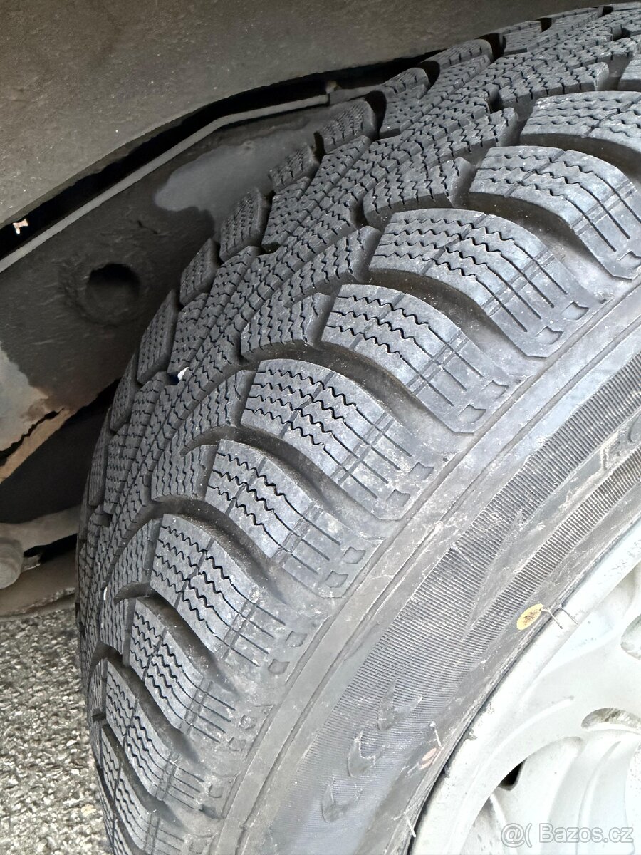 Ssangyong rexton - 11