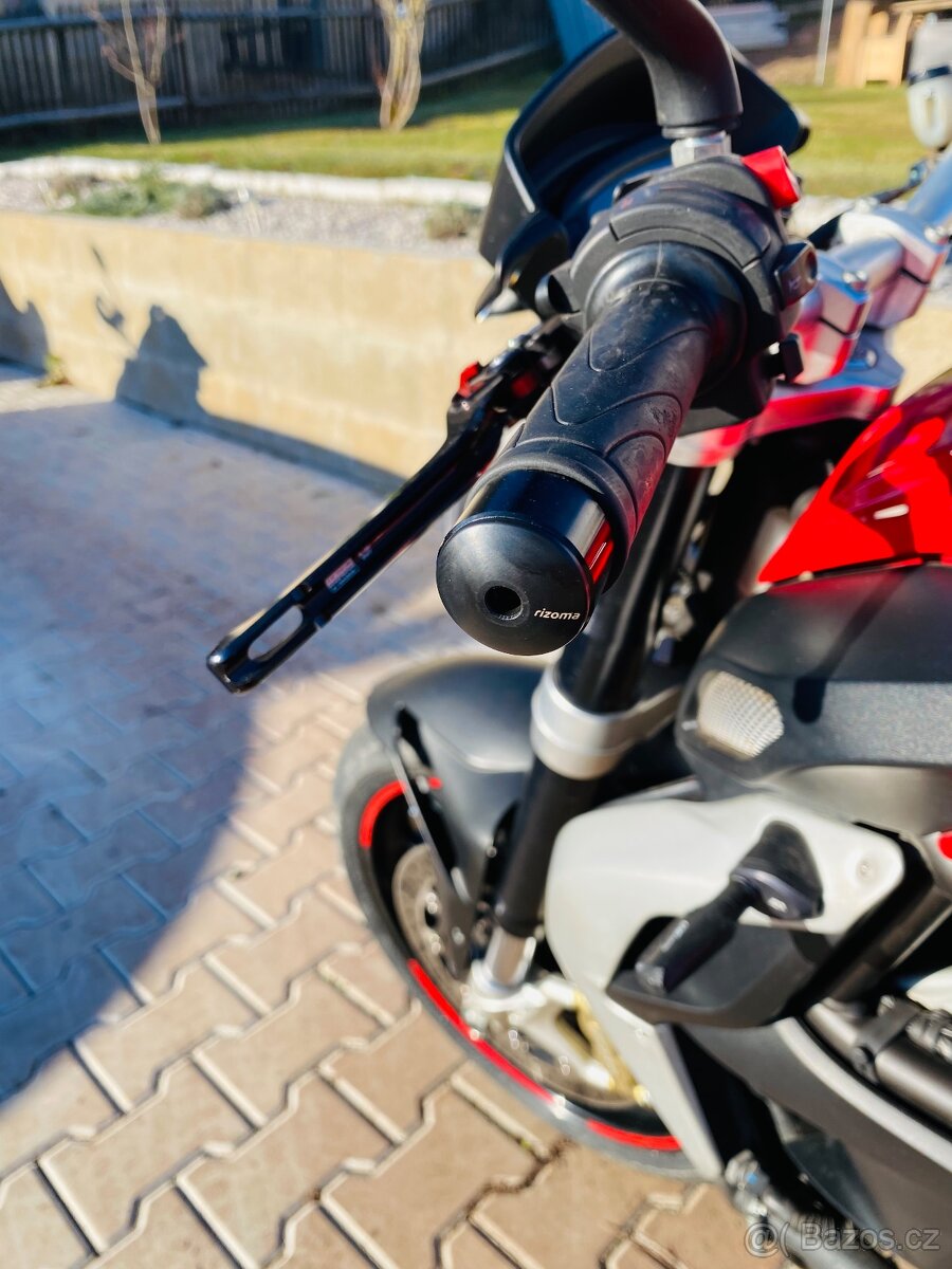 MV AGUSTA BRUTALE 675 - 11