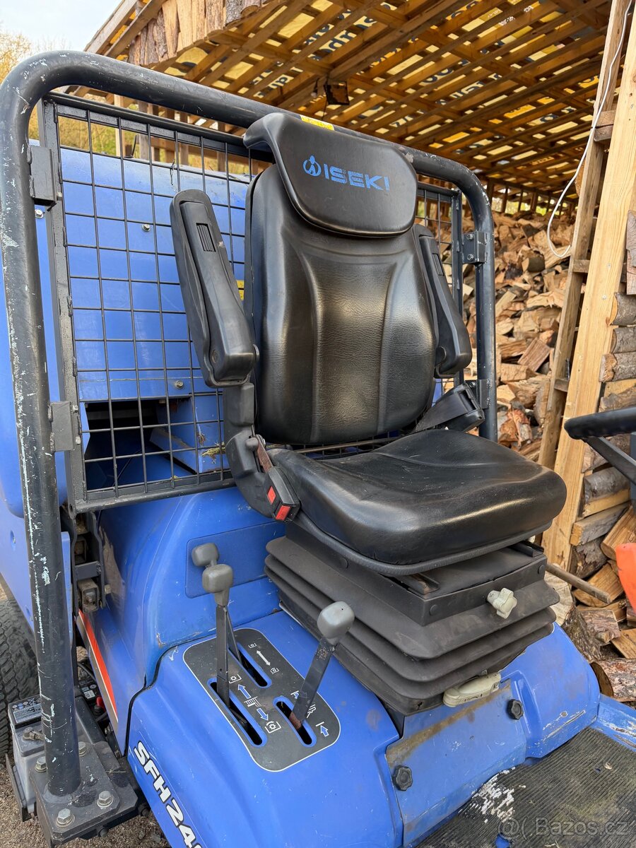 Iseki SFH 240 - 11