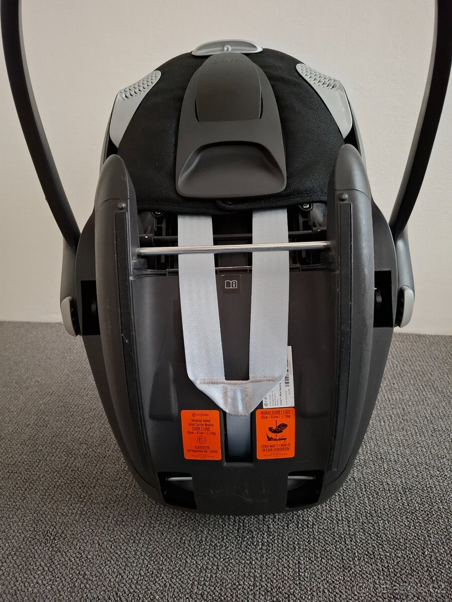 Cybex Cloud T i-Size - 11