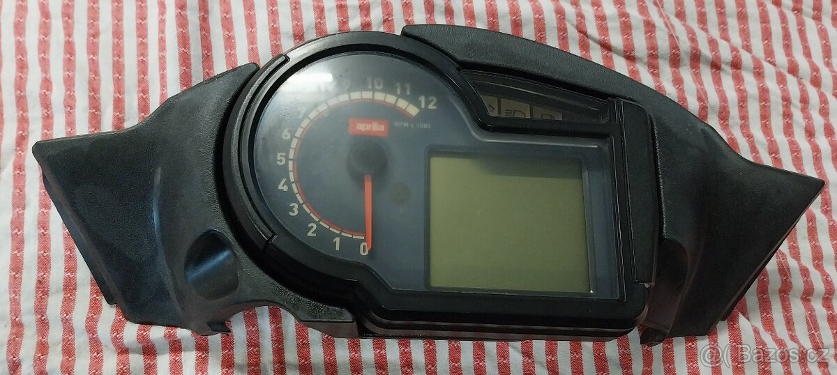 Aprilia sr 50 na díly - 11