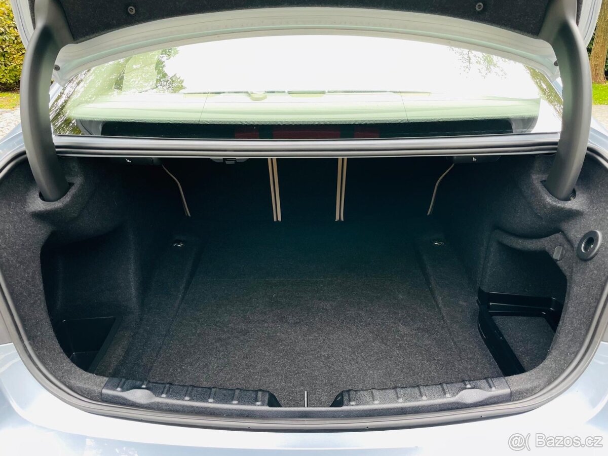 BMW Řada 3 316i MANUÁL LED SENZORY VÝHŘEV SERVISKA BMW - 11