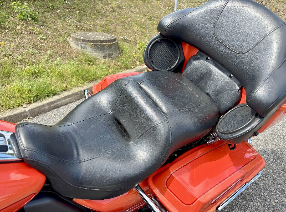 Harley-Davidson Electra Glide Ultra Classic 2012 TC 103 - 11