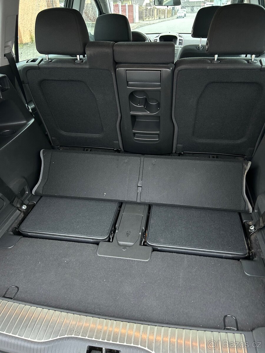 Opel Zafira 2.2 Direct, 7 míst R.V 2007 - 11