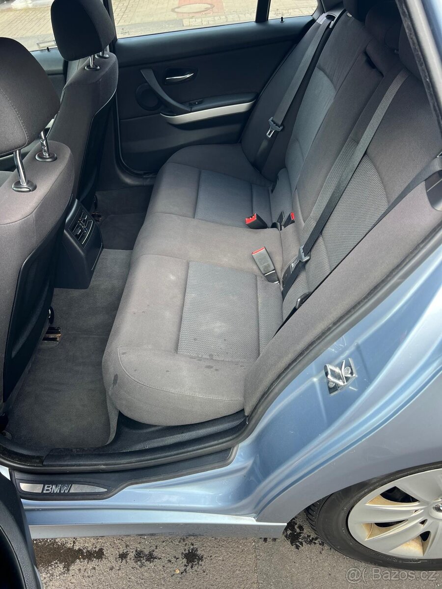 BMW 316i 1.6i 90kw, r.2009, serviska, klima, stk - 11