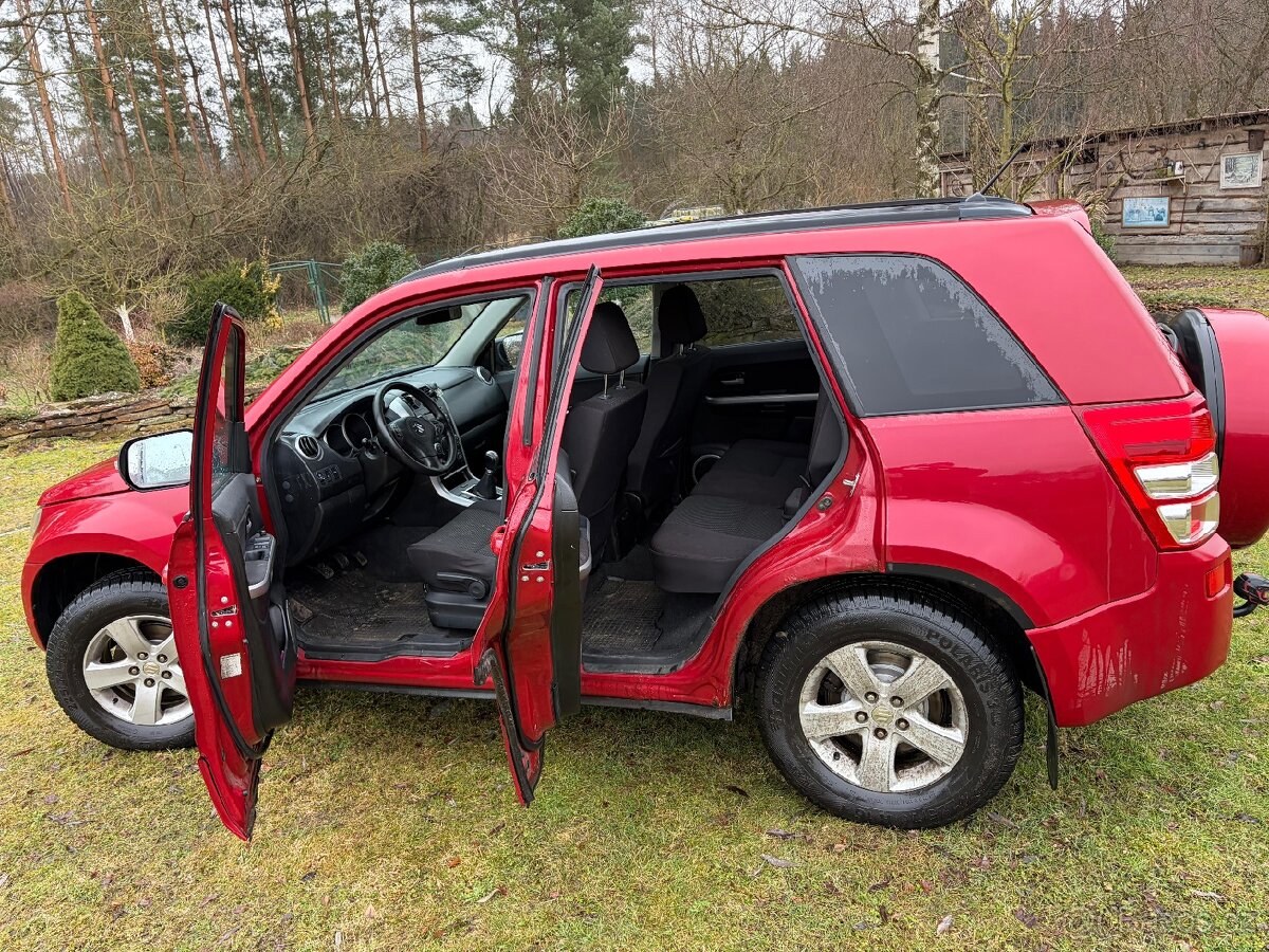 Suzuki Grand Vitara 2.4 , 4x4 - 11