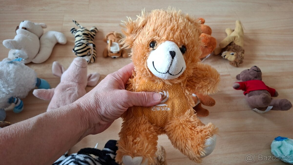 Set 16 ks plyšáků, cena celkem - 11