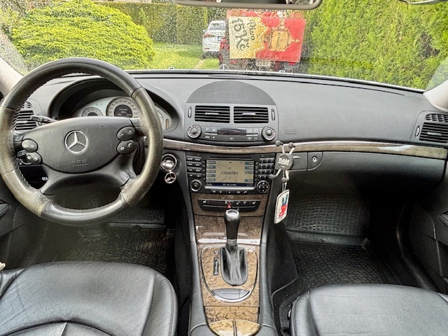 Mercedes-Benz E 320 CDI 4-matic - 11