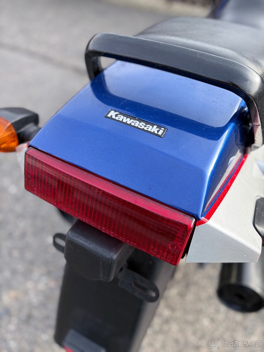 Kawasaki Gpz 900 - 11