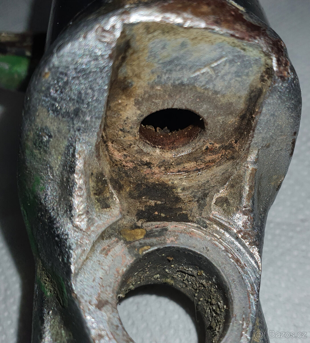 Spodní kluzáky Jawa 250, 350 - 11