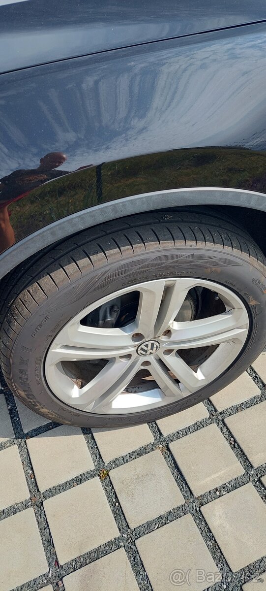 VW TOUAREG 3.0 TDI R-LINE - 11