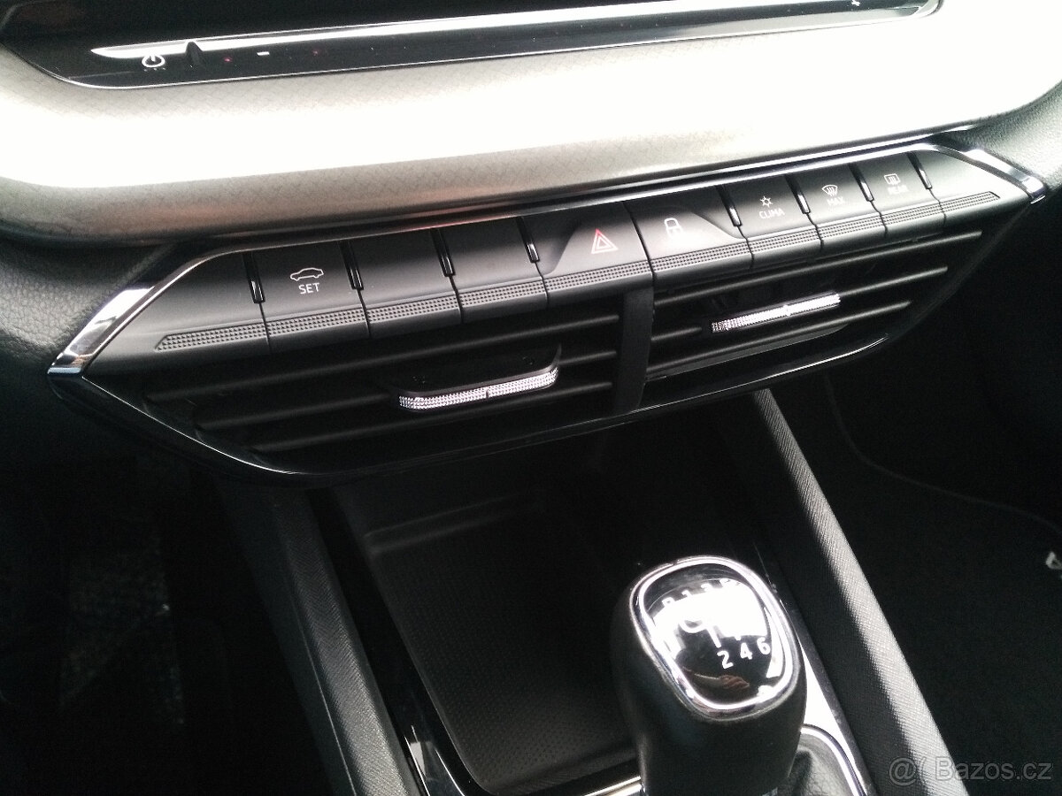 Škoda Octavia IV 2.0 TDI Executive /85 kW/ - 11