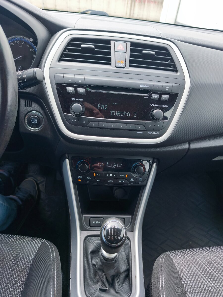 Suzuki SX4 s-CROSS 1,6 DDiS - 11