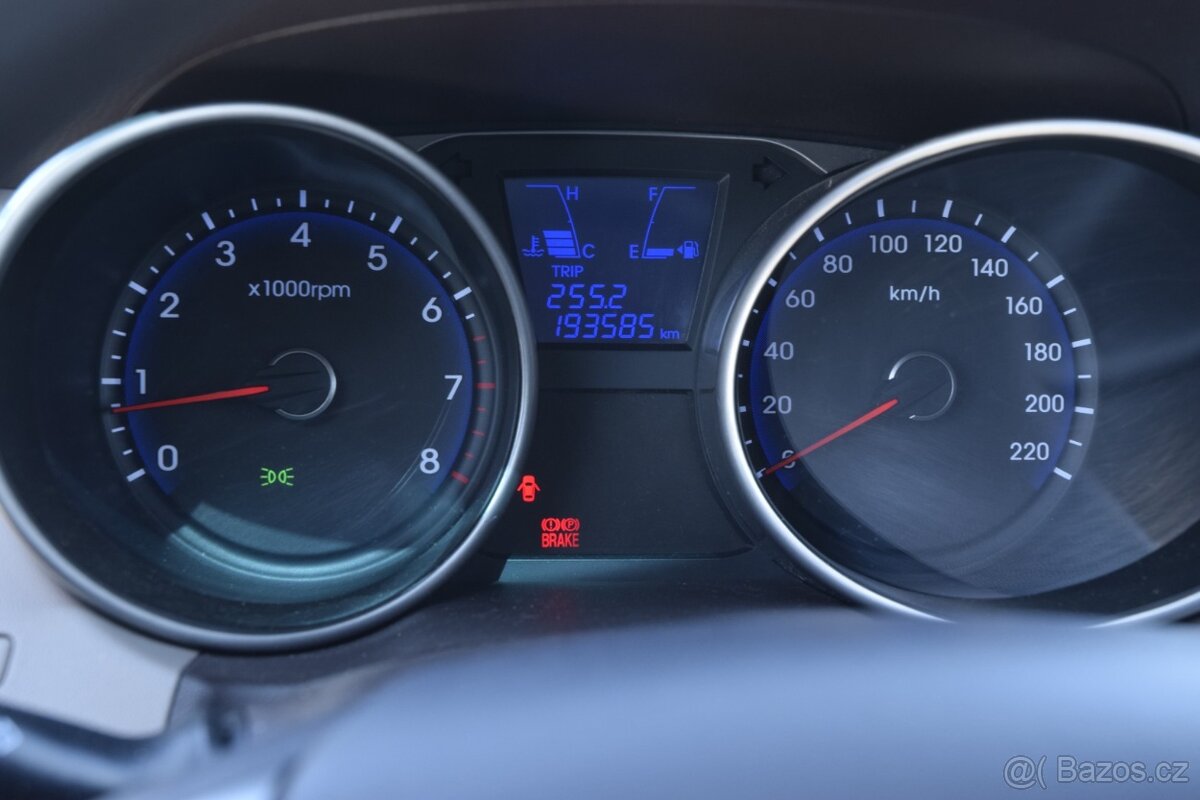 Hyundai ix35 - 11