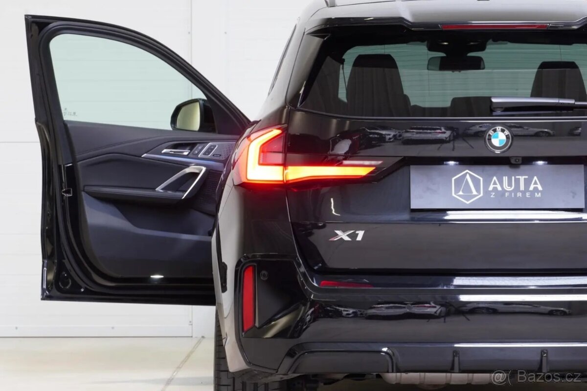 BMW X1, Xdrive23d,M-Paket,DPH,PAMĚTI - 11