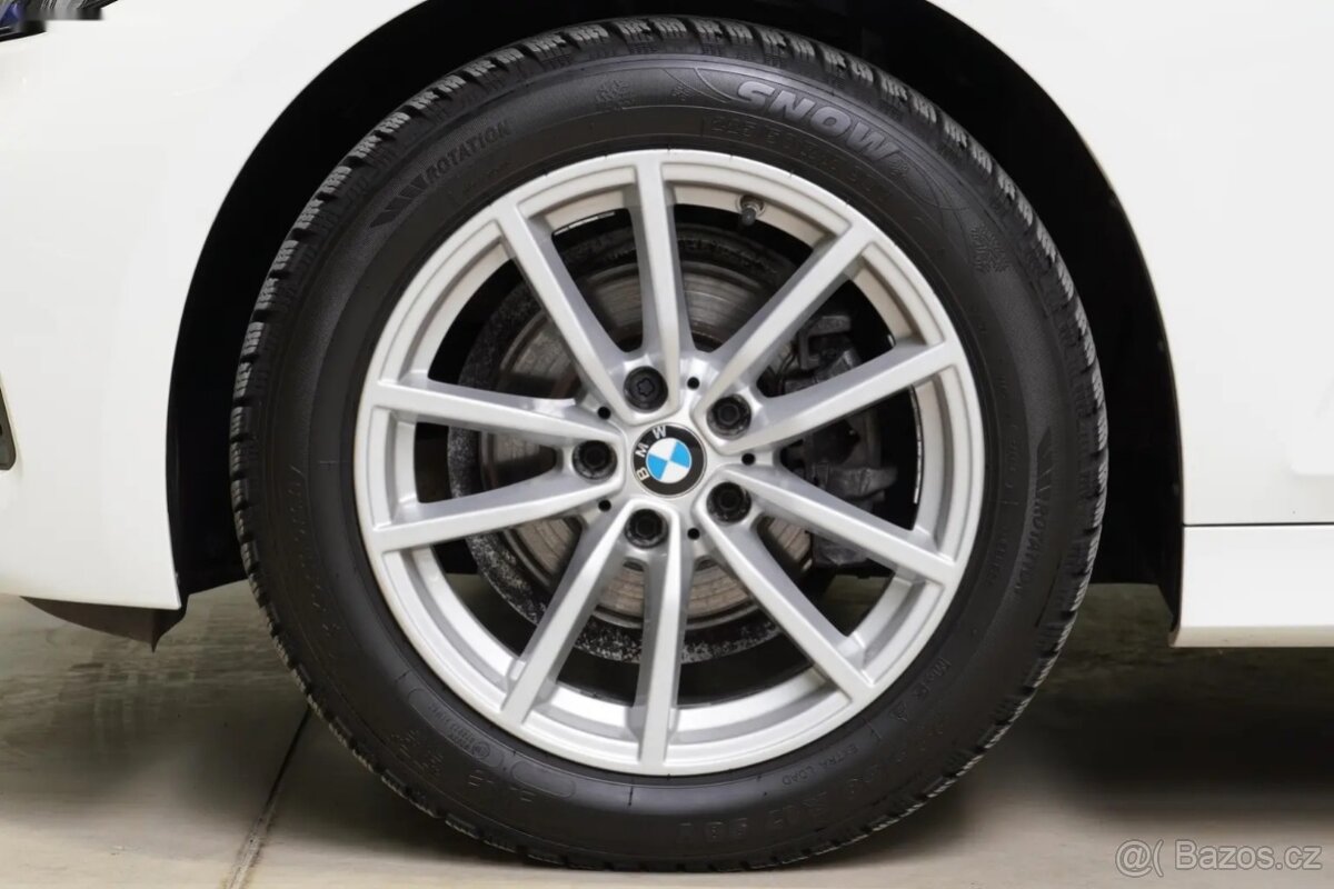 BMW Řada 3, 318i,Advantage,115kw,Led,ČR, - 11