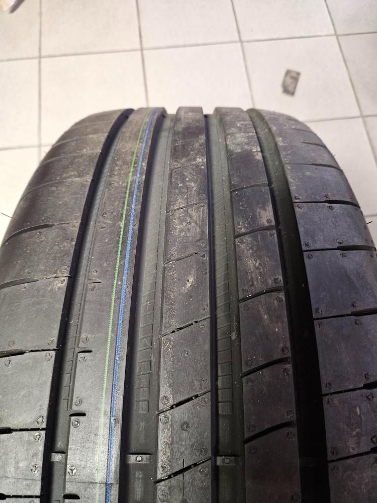 Prodám novou Originální letní sadu alu kol Mercedes - 11