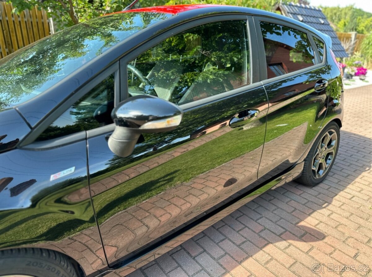 Prodám Ford Fiesta ST-line 1.0EcoBoost 92lw - 11