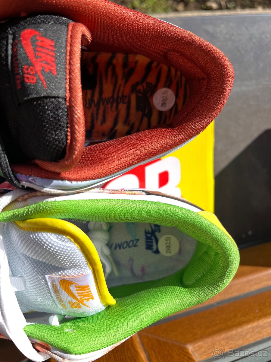 Nike SB Dunk Low Street Hawker - 11