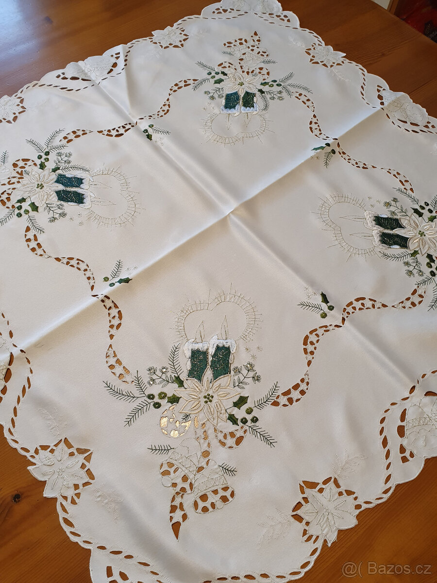 Staré retro vánoční ubrusy a prostírání - 11