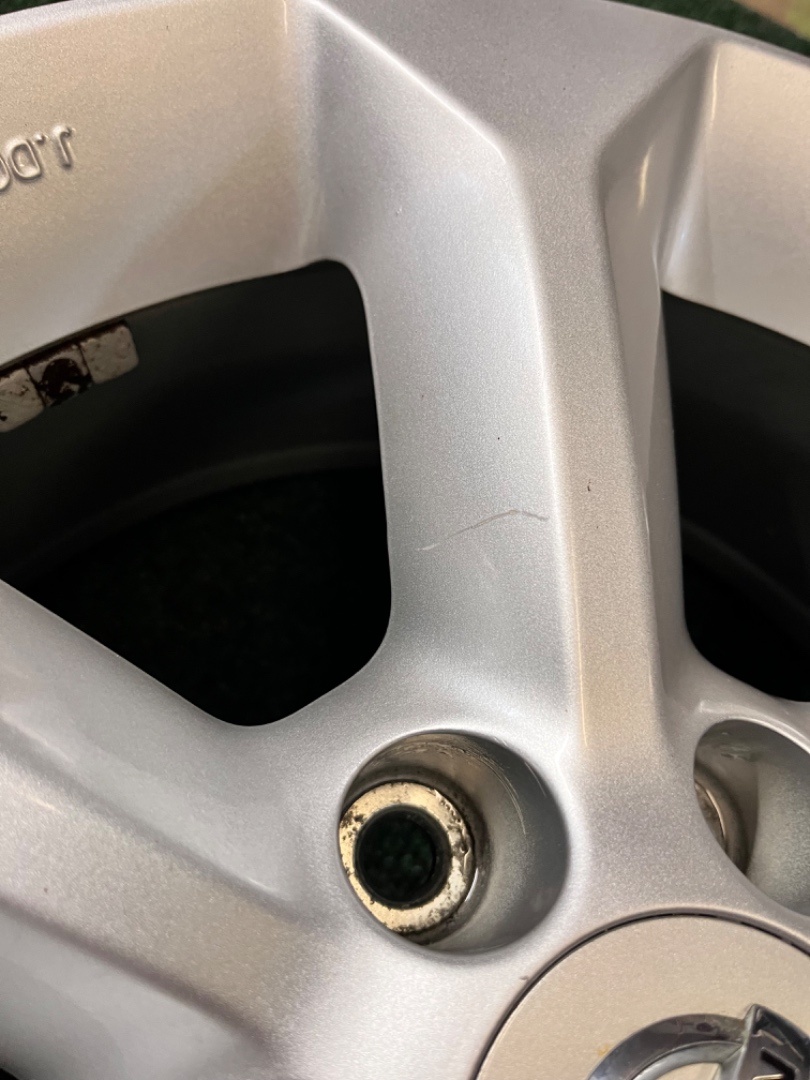 6x114,3 R17 Originál Alu Nissan Navara - ET 30 - 11