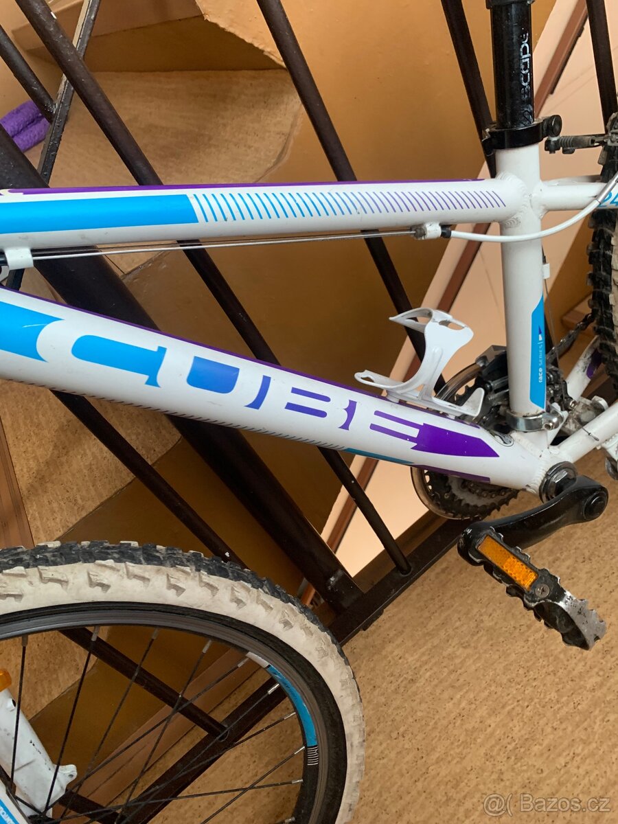 Dětské / juniorské kolo Cube 240 - 11