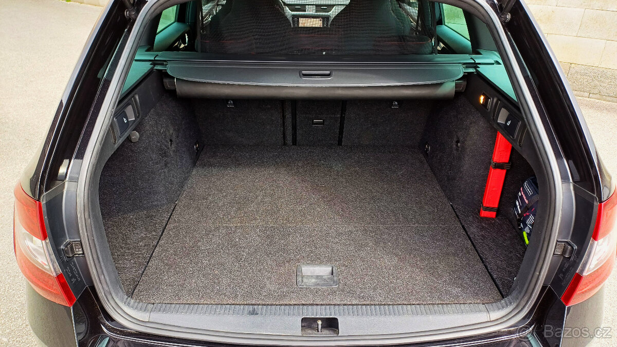 Škoda Octavia combi 2.0 TDI 135kW RS CHALLENGE - bez ADblue - 11