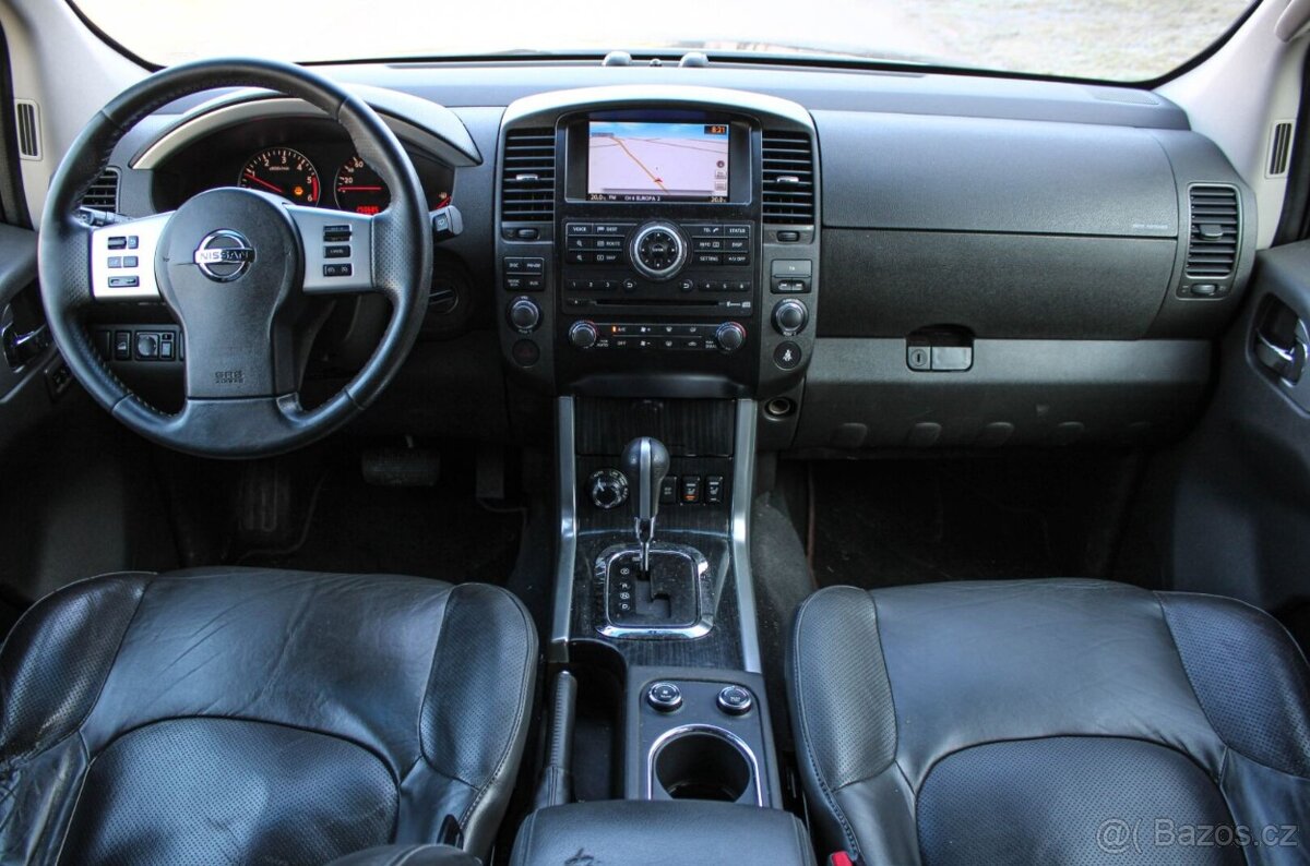 Nissan Pathfinder 3.0 V6 A/T 7MIEST - 11