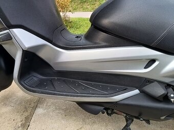 Yamaha X-max 250 - 11