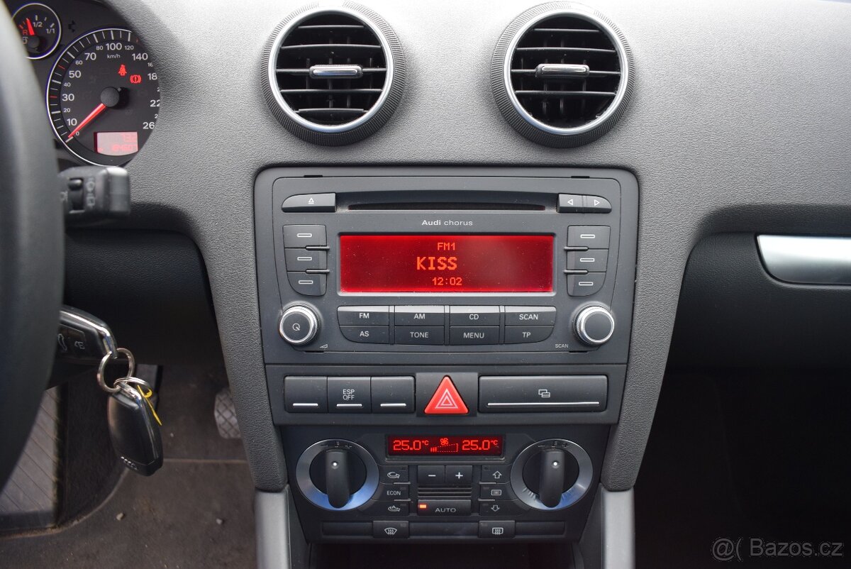 Audi A3 1,4 TFSi SUPER STAV,PO STK - 11