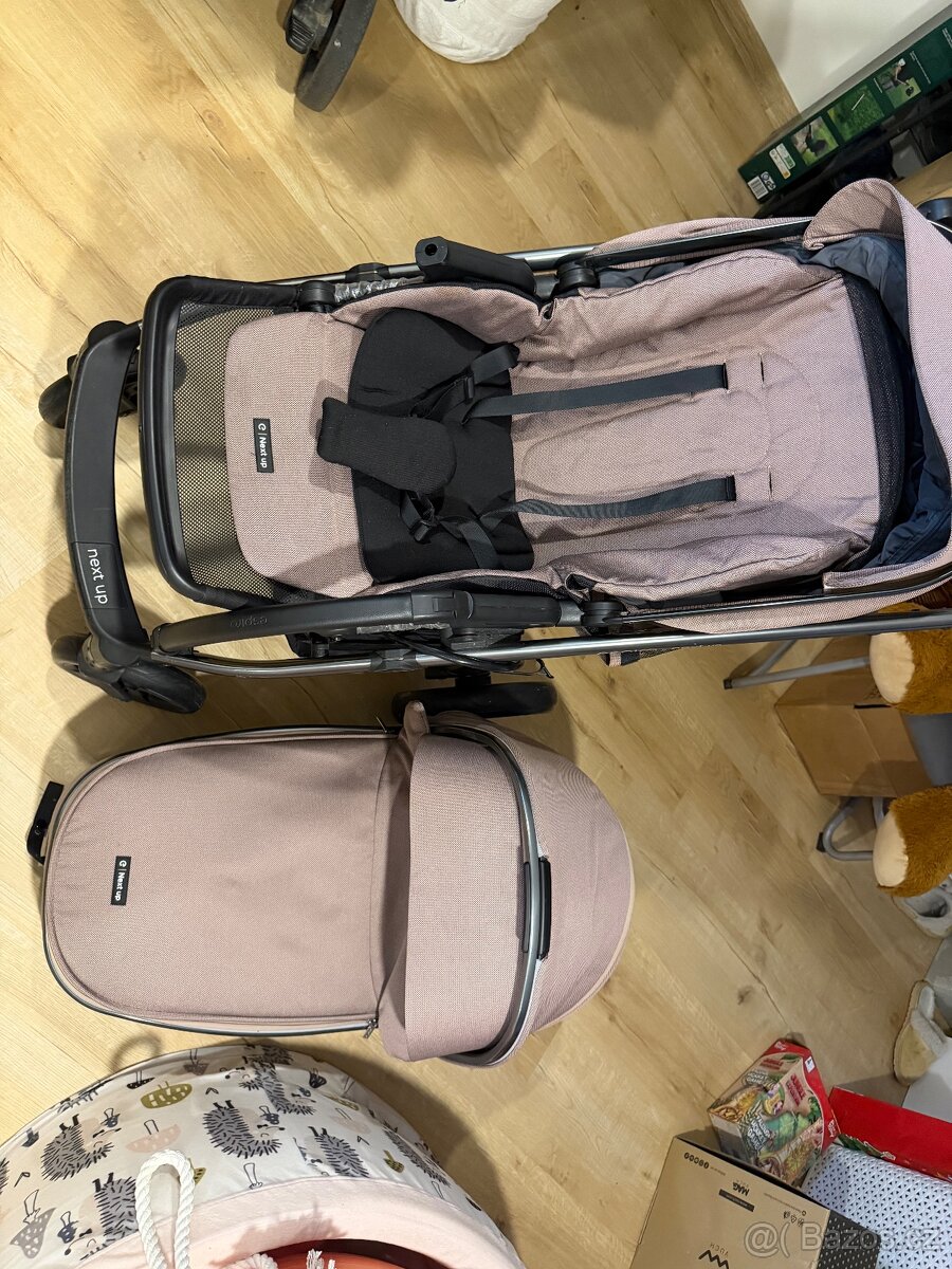 Prodám skoro nový kočárek po dceři Espiro Next up - 11