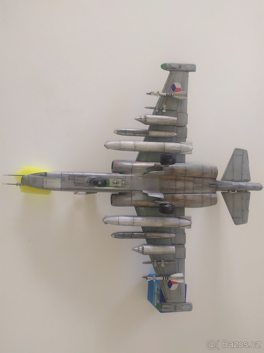 model letadla Su-25K 1/48 - 11