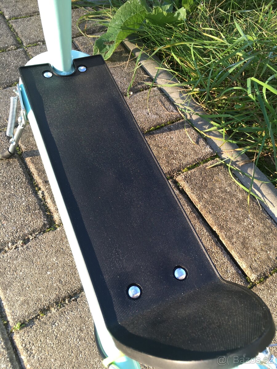 Koloběžka Nills - 11