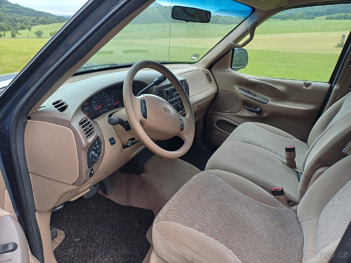 Ford Expedition 5,4i, - 11